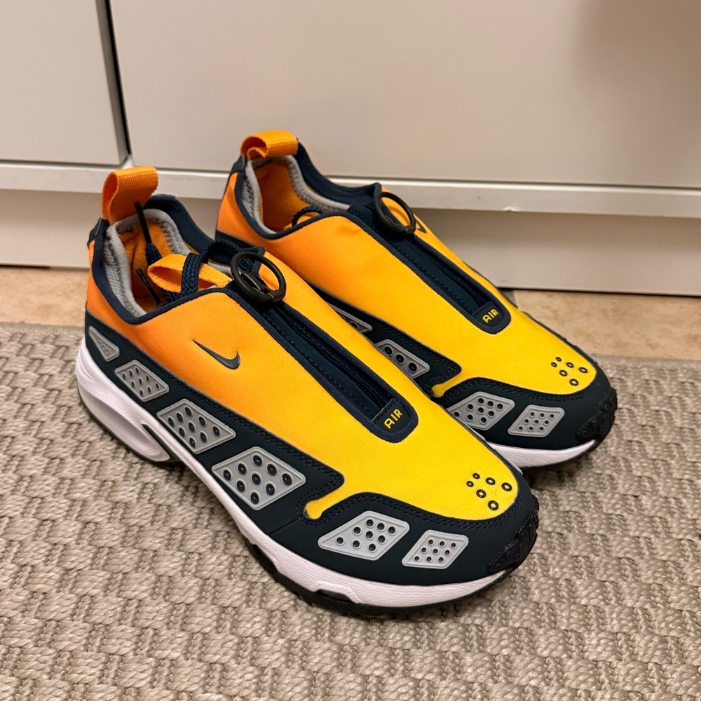 Nike Wmns Sndr